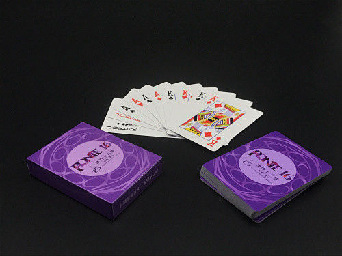 Carte da gioco della carta di 300gsm stampate colore porpora C2S 63x88mm Tuck Box Packaging